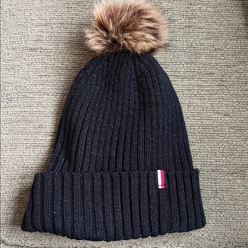 Tommy Hilfiger Women's Black Ribbed Beanie Pom Pom Navy Blue